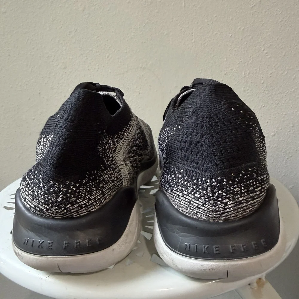 NIKE Free RN Flyknit 2018 Running Shoes Womens 9 White Black Oreo